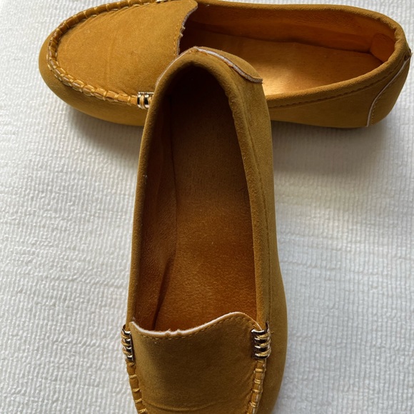 They have been worn once - Picture 3 of 5